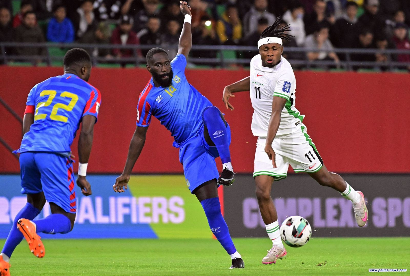 فيفا يفتح تحقيقًا ضد منتخب الكونغو الديمقراطية بعد شكوى نيجيريا بشأن تغيّر جنسيات لاعبين